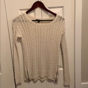 american eagle white sweater! Size Xs